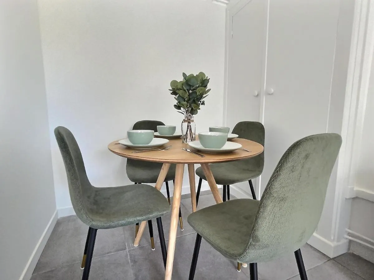 L'Artiste Apartment Valence  0*, Valence (Drome) France
